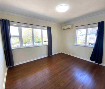 Lovely Home within Mansfield State High School Catchment - Photo 4