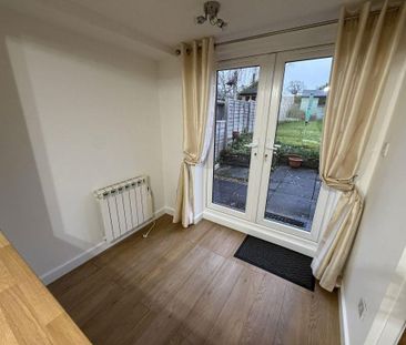 2 bedroom cottage to rent - Photo 2