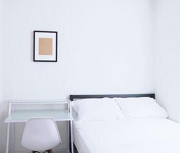 Deluxe Room - Adelaide St. - Photo 1