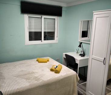 Alquiler de piso en Calle Héroe de Sostoa, 77 - Photo 2