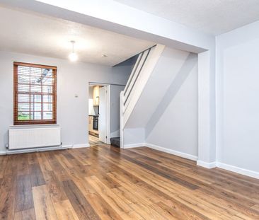 3 Bed Terraced House, Glendish Road, N17 - Photo 2