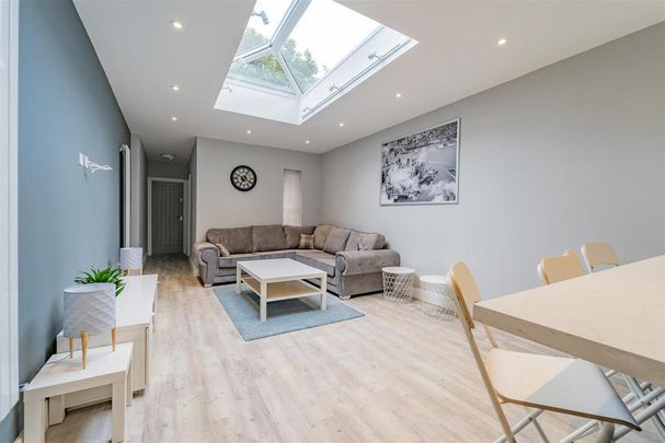 7 bedroom apartment to rent - Photo 1