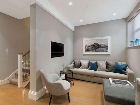 Comyn Road, London, SW11 - Photo 2