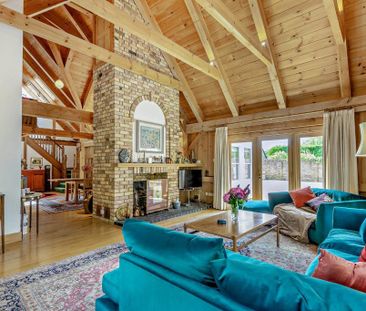 5 bedroom detached house to rent - Photo 1