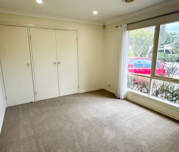 10 Dickens Street, Heidelberg Heights - Photo 1