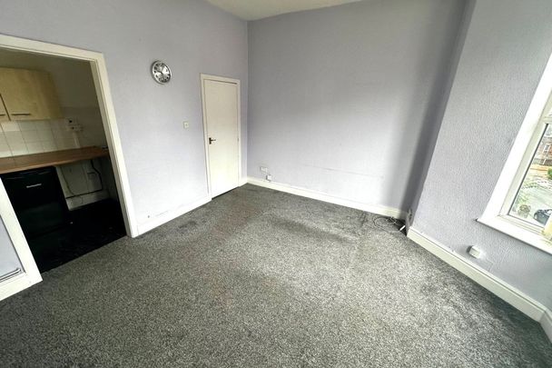 Alexandra Road - Photo 1