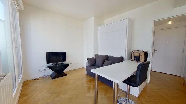 COURBEVOIE FBG DE L ARCHE - STUDIO meublé de 22.63 m² - Photo 1