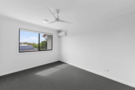 For Lease: Beautifully Presented Duplex in a Sought-After Waterford Pocket - Photo 4