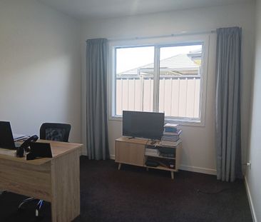 Meech Way, Frimley - Photo 6