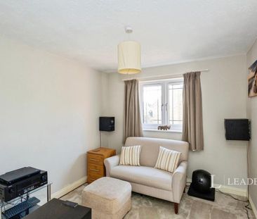 4 bedroom house to rent Fern Drive, Havant, Hampshire, PO9 - Photo 1