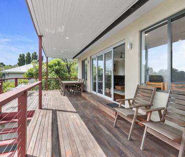 Spacious Family Home - Photo 2