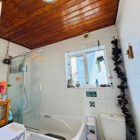 Room in a Shared House, Finchley Lane, NW4 - Photo 4