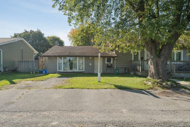 For Lease - 351 Winnifred Drive Unit# (East), Georgina, Ontario - Photo 1