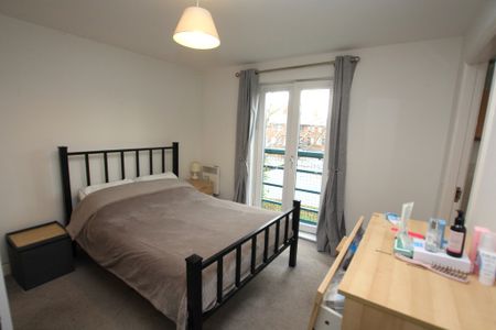 2 Bedroom Apartment, Chester - Photo 5
