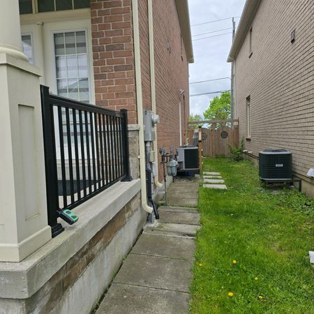 For Lease - 8 Samba Street, Richmond Hill, Ontario - Photo 4