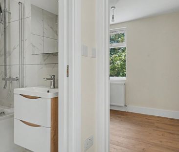 2 Bed Flat, Stoke Newington, N16 - Photo 5