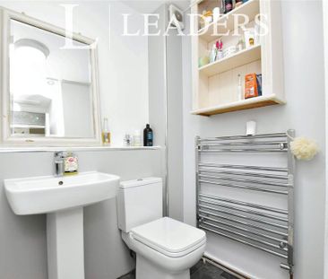 1 bedroom in a house share to rent - Photo 5