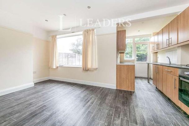 Jameson Road, Clacton-on-sea, CO15 - Photo 1