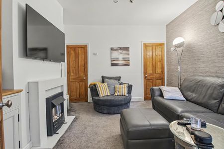 2 Bedroom House to let - Photo 2