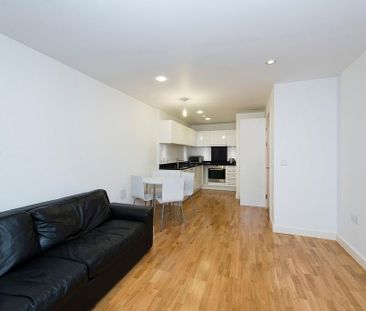 1 bedroom flat to rent - Photo 2