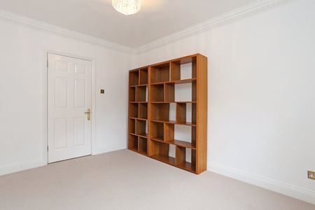 3 bedroom flat to rent - Photo 5