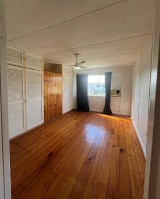 Four Bedroom Family Home - Photo 1