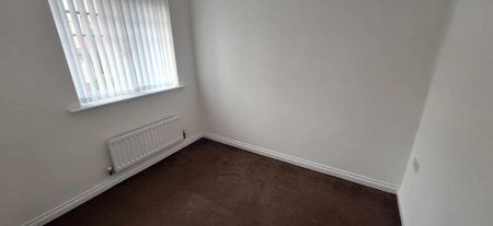 3 bedroom terraced house to rent - Photo 2