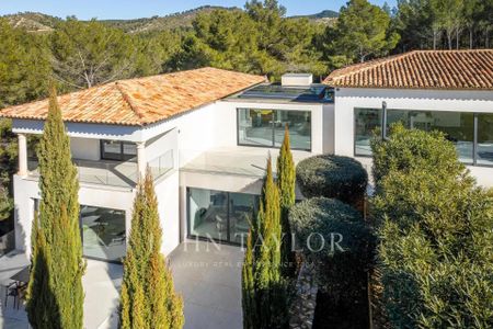 Villa à louer Aix-En-Provence, Provence, France15 000 EUR / Mois - Photo 3