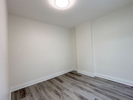 For Lease - 1646 Queen Street Unit# A, Toronto, Ontario - Photo 5
