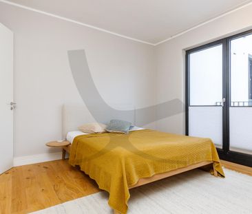 White Living - Photo 1