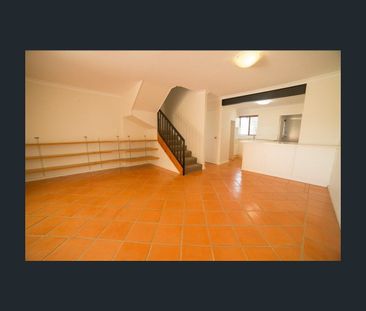 7/3 Tennivale Place, North Perth, WA 6006 - Photo 3
