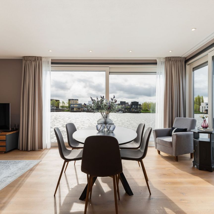 Luxurious 4-Room Water Villa in Amsterdam - Photo 1