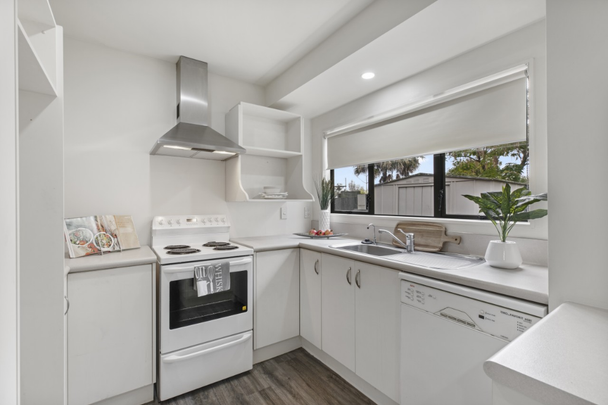 PAPATOETOE, 3 BEDROOMS - Photo 1