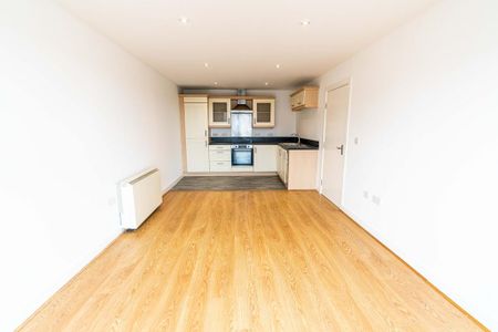 2 bedroom apartment to rent - Photo 4