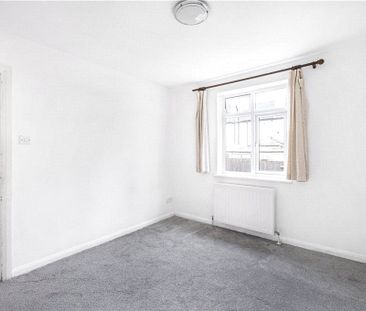 Clifford Road, South Norwood, London, SE25 5JS - Photo 2