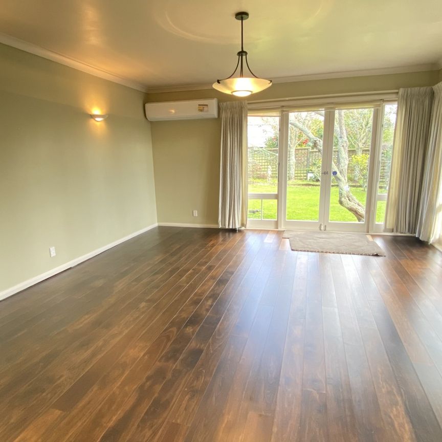 Location!Location!Location! - Photo 1