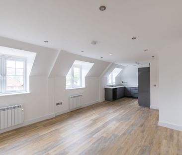 To Let 2 Bedroom Apartment - Photo 6