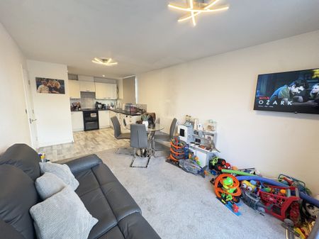 Edinburgh Gate, Harlow - Photo 2