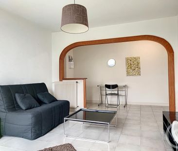 Location Appartement 1 pièce 44m² ST JULIEN LES VILLAS 10800 - Photo 1