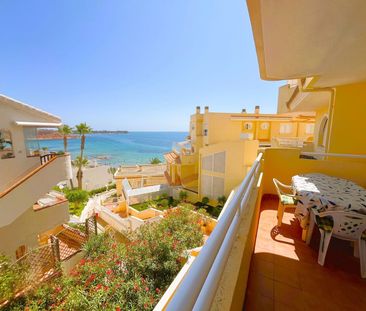 Alquiler de piso en Avenida De Las Adelfas - Photo 2