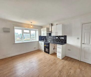 Allan Grove, Romsey - Photo 5