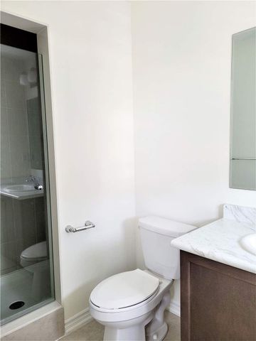 For Lease - 944 Balsam Court, Milton, Ontario - Photo 4