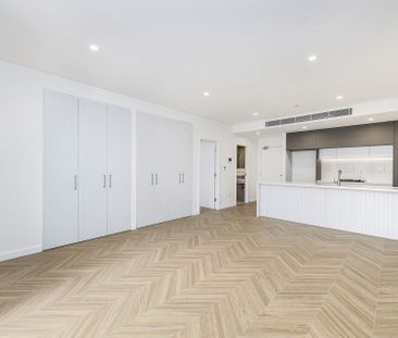 Luxury Living, Executive Residences - Photo 3