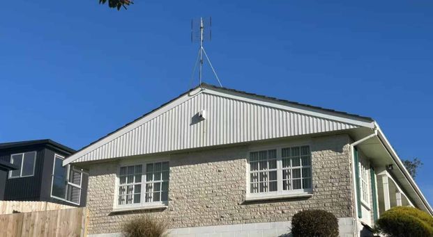 Sunny 3-Bedroom Home - Photo 1