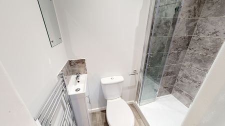 Double En-suite Room - Farebrother Street - Photo 4