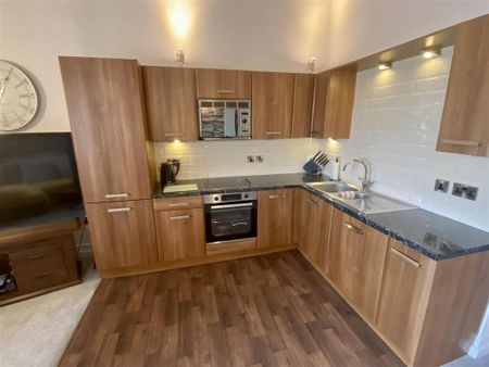 1 bedroom apartment to rent - Photo 2