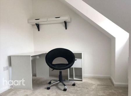 4 bedroom terraced house to rent - Photo 4