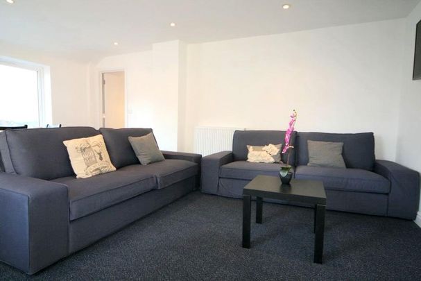 1 bedroom in a house share to rent - Photo 1