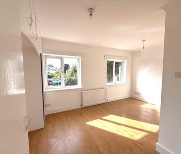 4 bedroom semi-detached house to rent - Photo 4