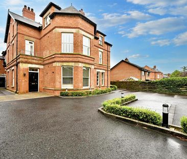 Apt 1 18 Deramore Park, Belfast, BT9 5JU - Photo 1